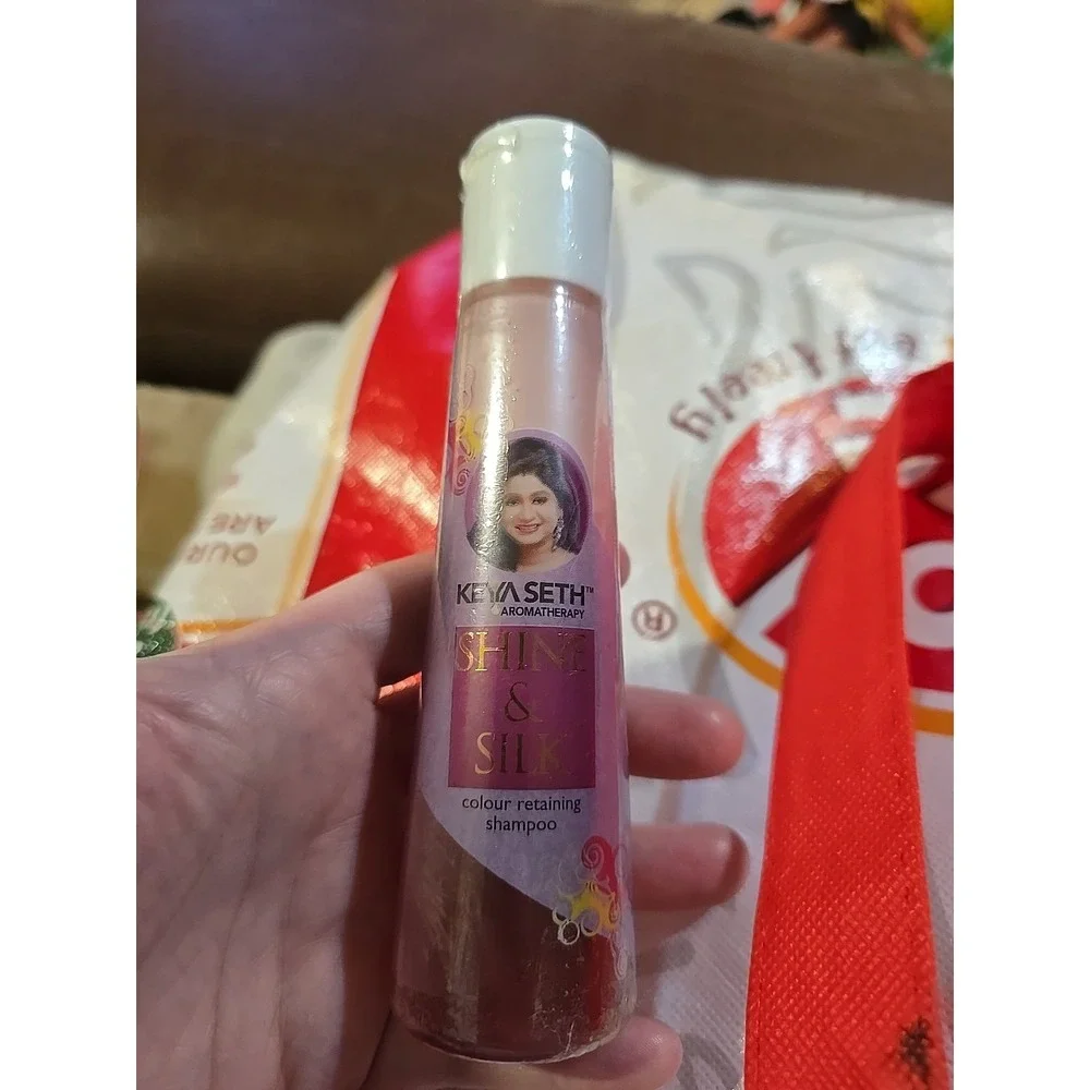 Shine & Silk Colour Retaining Shampoo 100ml by KEYA SETH AROMATHERAPY NIPS